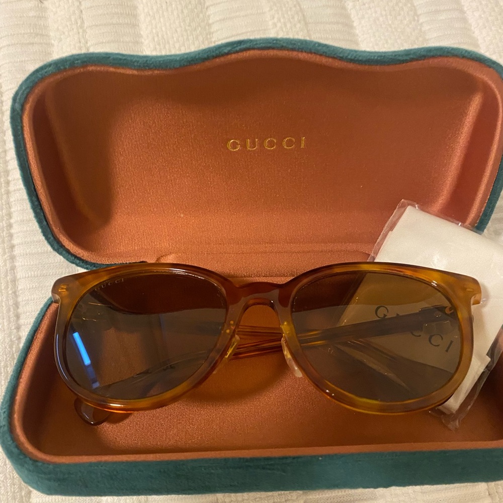 Gucci Amber Sunglasses with Case